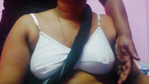 Desi Stepmom Mohinis Lesbian Affair Romancing a Perfect Boobs Milf