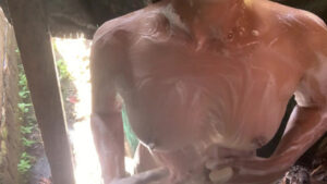 Solo pinay film herself taking a bath