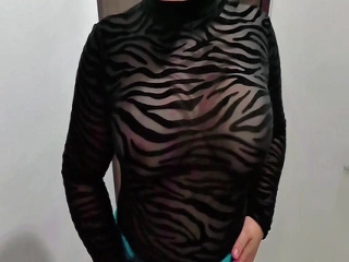 My friend's huge sexy mom ass getting ready to fuck