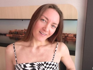 Julia Maze fucks en rims in casting