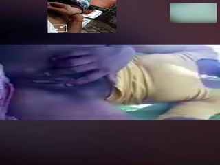 Indian Couples Spicy Video Call – Boyfriend Makes Girlfriend Cum on Camera